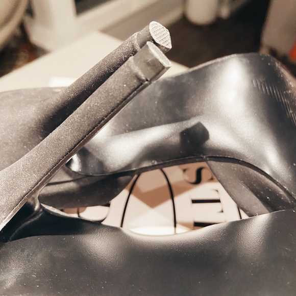 Black 3” heels. - Picture 4 of 5